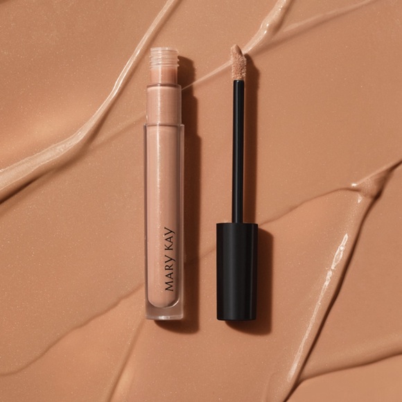 Mary Kay Unlimited Lip Gloss Soft Nude - Picture 2 of 6